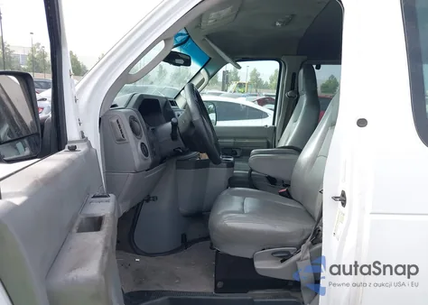 2013 Ford E-350 Super Duty Xlt z USA, uszkodzony, nr VIN 1FBNE3BL0DDA84470